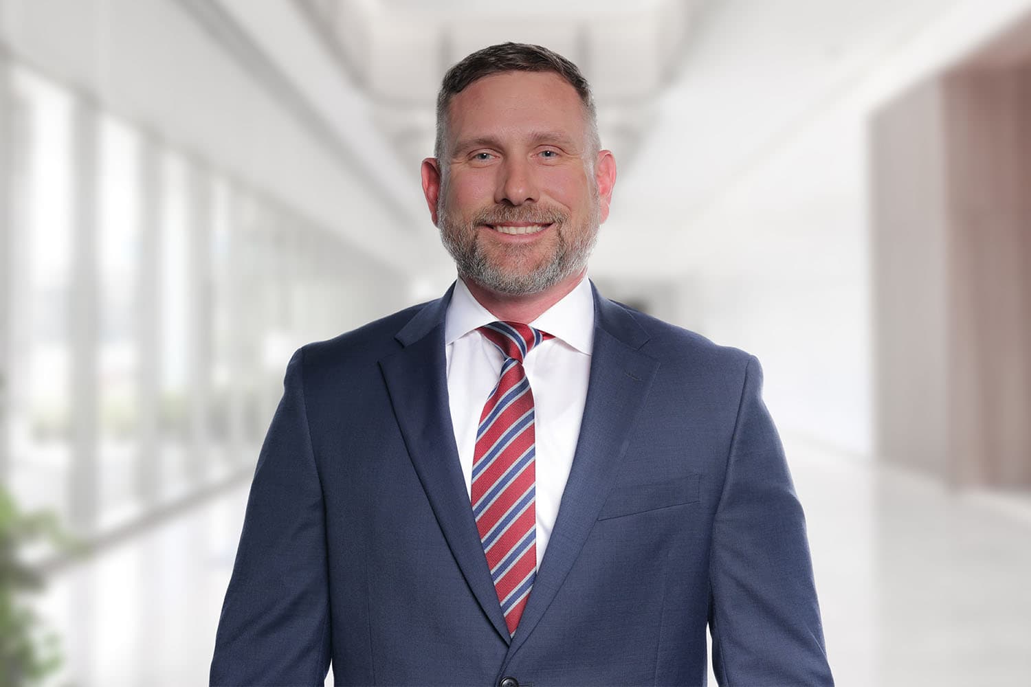 Dustin Davis headshot